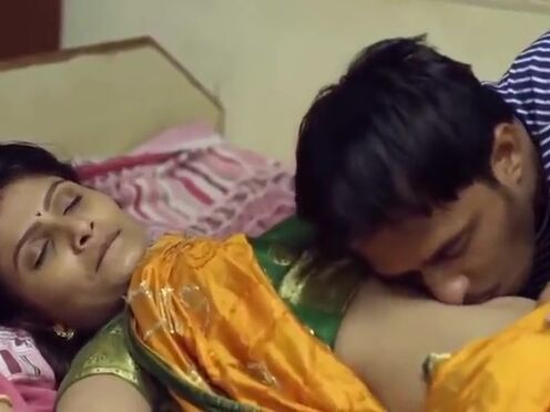 Групповое порно в колледже и школе