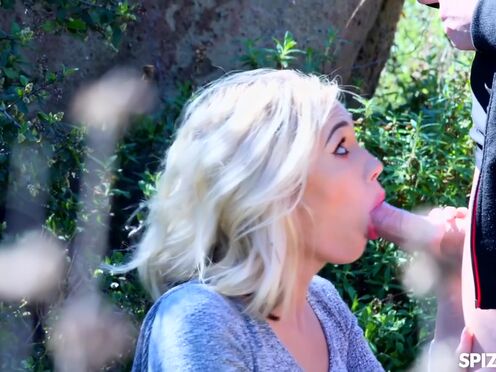 Мужик трахает козу в пизду