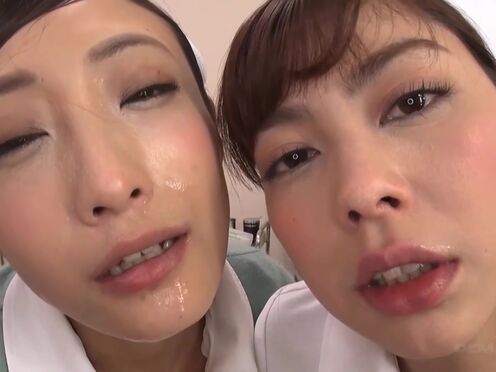 Порно онлайн отец ебет дочь при матери