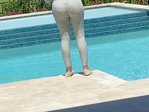 Секс со священником во время исповеди порно