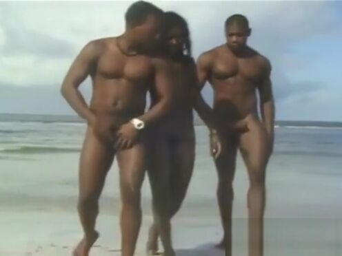 Черная сучка анал