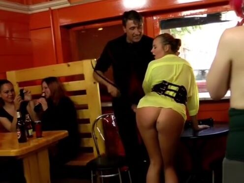 Скачать порно босс подрочил член на секретаршу