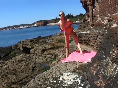 Порно пожилая мама на отдыхе с сыном