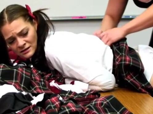 Секс видео насилие дедушка японцы насильно