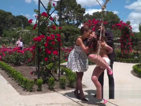 Бдсмщики жестко трахнули связанную