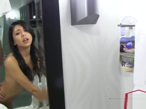 По пьяни согласилась на лесби секс