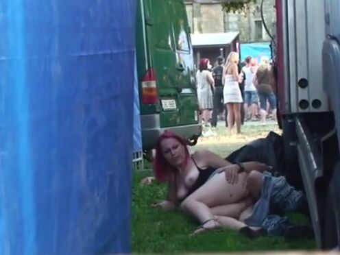 Секс на вписке кончили внутрь по очереди