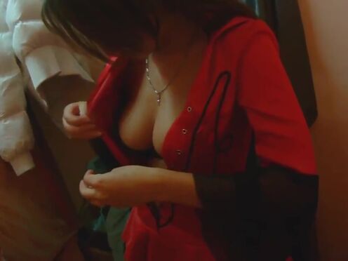 Секс трахает молодую администраторшу в ресторане