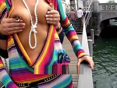 Негр трахнул девушку против воли порно