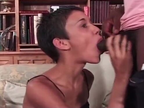 Реальный первый секс на выпускном