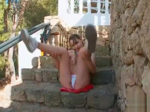 Порно видео ебля телок с висячими сисечками