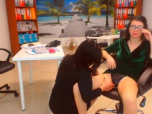 Первый секс в деревне порно история