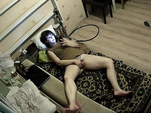 Баба трахает мальчика бутылкой видео