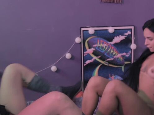 Секс мульт красная шапочка и три волка