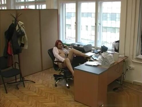 Парни подцепили телку на отдыхе порно