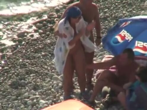 Секс первый подростков в деревне летом