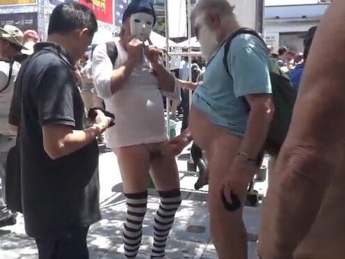 Баня жена просит трахнуть подругу секс рассказ