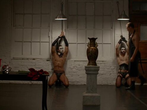 Порно катана комбат лесби страпон