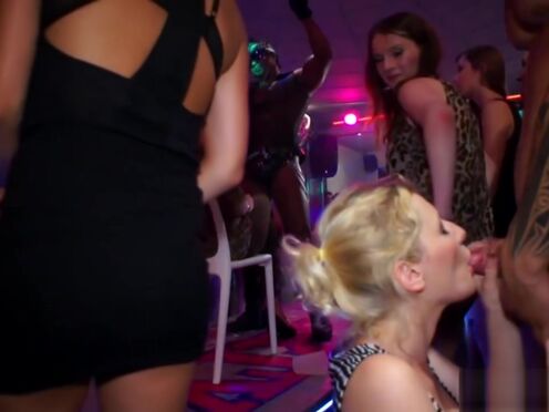 Секс с мамой в гостинице видео фильмы