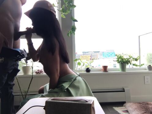 Мужик связанный в кровати порно