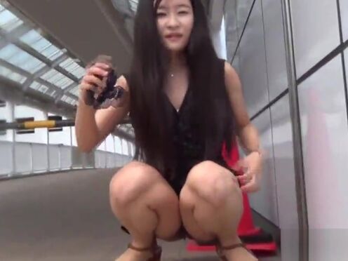 Сантехник оттрахал похотливую старуху в ванной