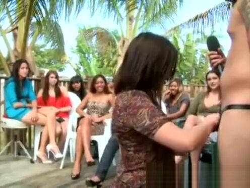 Аделний комната сасуйит и трагуйит секс