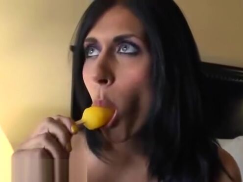 Куколд трахает жену после другого