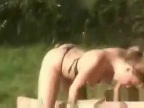 Папаша разорвал колготки дочери и трахнул ее