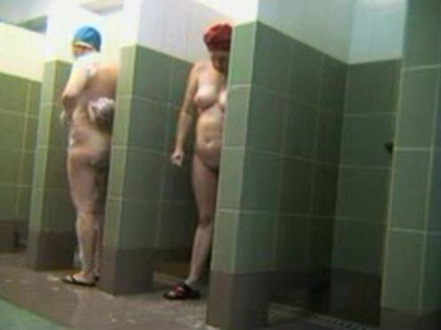 Порно скрытая камера жен туалет