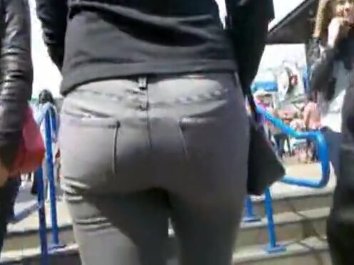 Порно у мужа тату на анусе