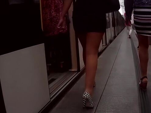 Секс изнасилование в тренажерном зале