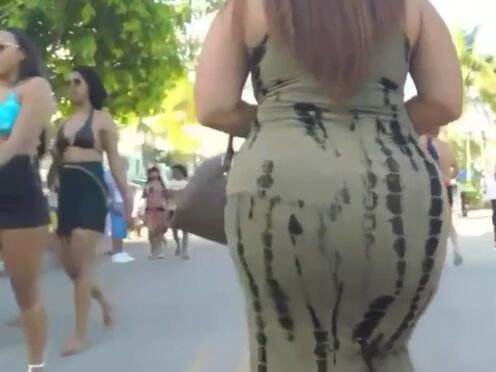 Фильм уломал женщину на работе секс