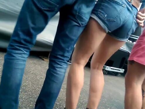 Би пара трахают служанку