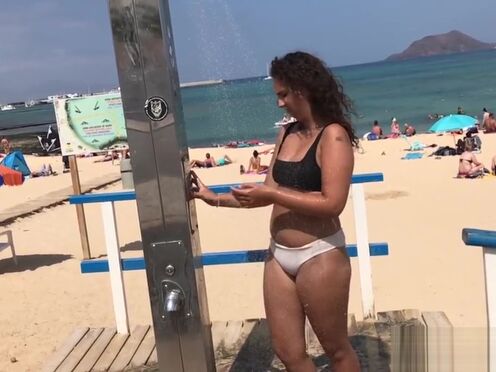 Бананы в обе дырки порно видео