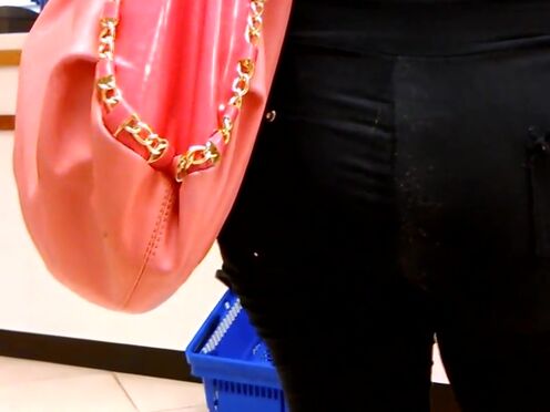 Порно шлюхи накончали в пизду толпой