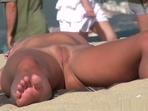 Черный кожа девушка с белыми волосами секс