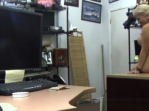 Секс глухой деревне пьяными бабами