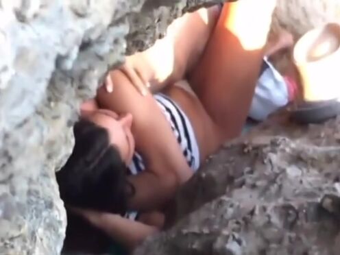 Порно видео анал лежа на боку