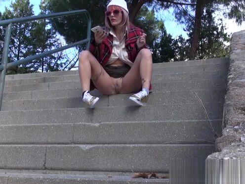 Принимает сперму в рот порно видео