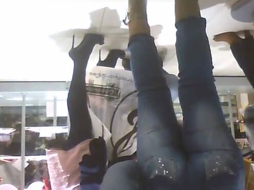 Порно видео по принуждения кончито