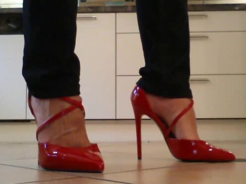 Секс сисястой шлюхи и трех мужиков