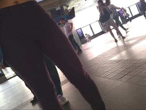 Порно присунул спящей маме друга