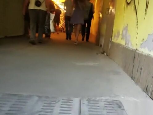 Трахает секретаршу в зеленом свитере