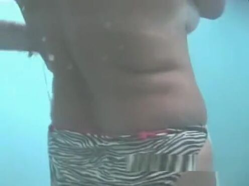 Переодетых мужчин в женское трахают трансвеститы