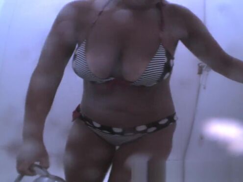 Мамка помогла сыну с диалогом порно