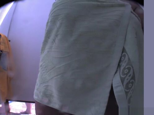 Секс с миниатюрной мамочкой порно