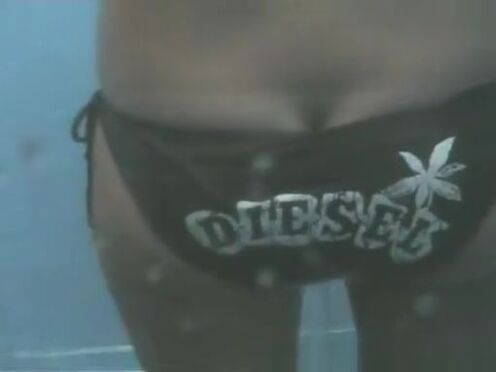 Секс дрожь во время секса чешет письку