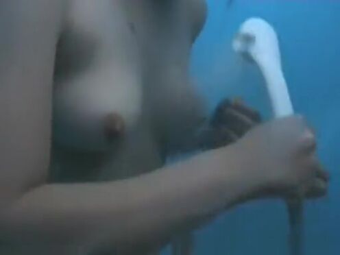 Порно стриптиз с раздеванием на трубе