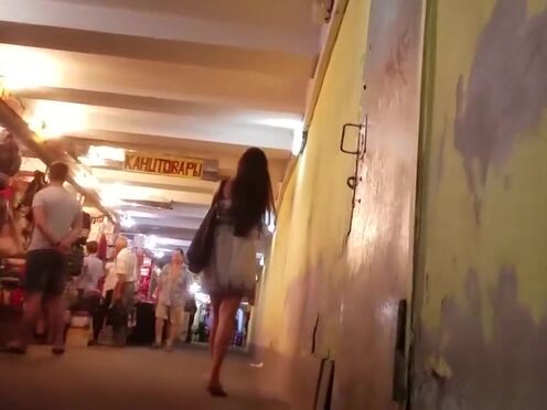 Пышной жену удовлетворяю рукой вагину порно