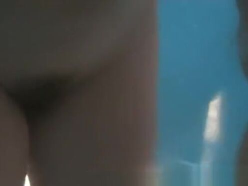 Училка по физкультуре трахнула ученика в раздевалке